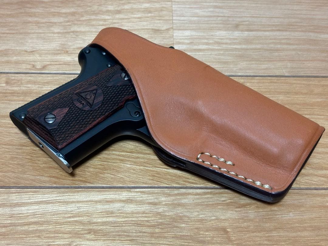 マルイ デトニクス.45 別売木製グリップ 革製ホルスター付属 ASGK刻印有り マルイ デトニクス.45 別売木製グリップ 革製ホルスター付属 ASGK刻印