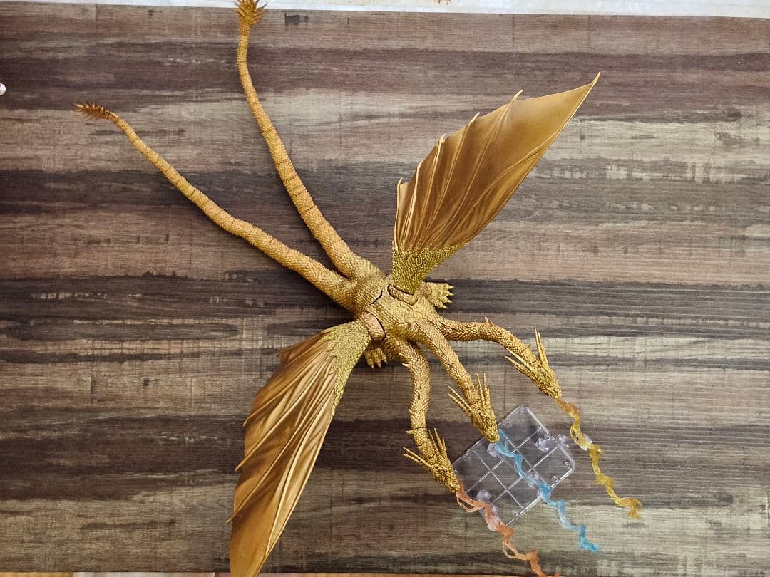 キングギドラ　スペシャルカラー Ver.　S.H.MonsterArts