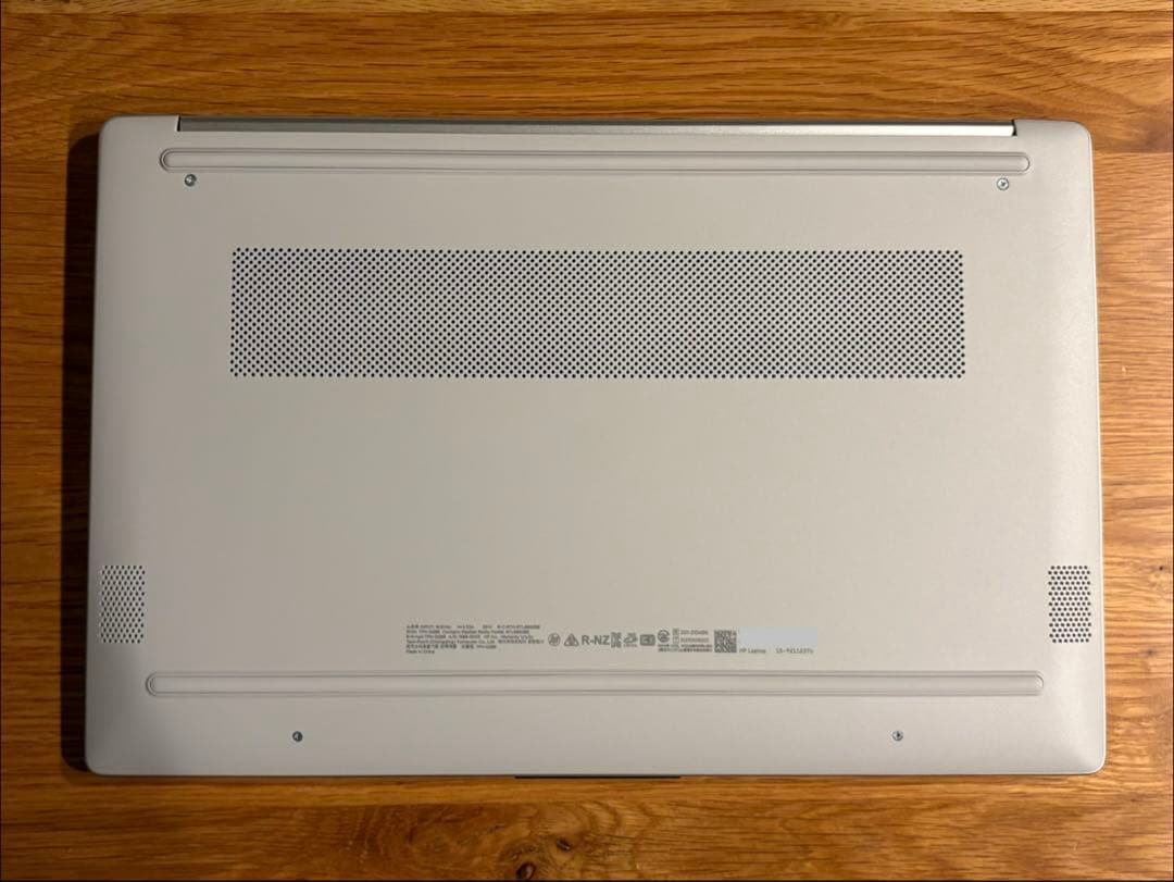 ノートパソコン 15.6インチ、CoreUltra5、16GB、SSD512GB