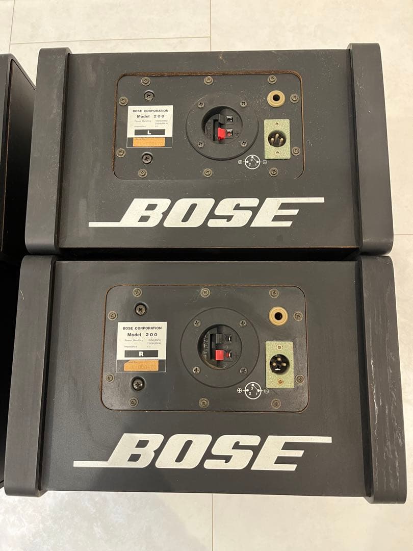 BOSEスタジオ用スピーカー