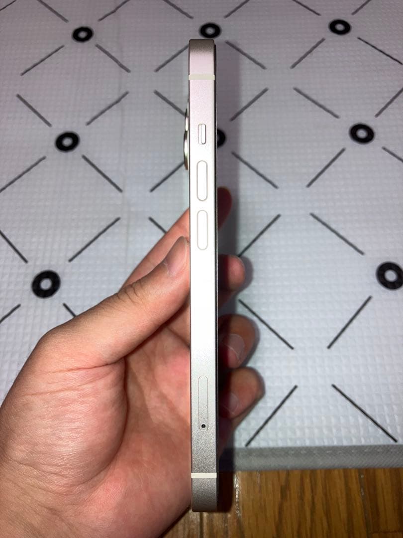 Apple iPhone 14 スターライト 256GB