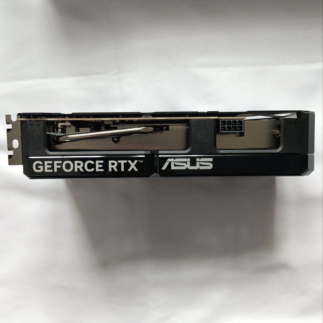 【美品】ASUS Dual GeForce RTX 5060 Ti 8GB