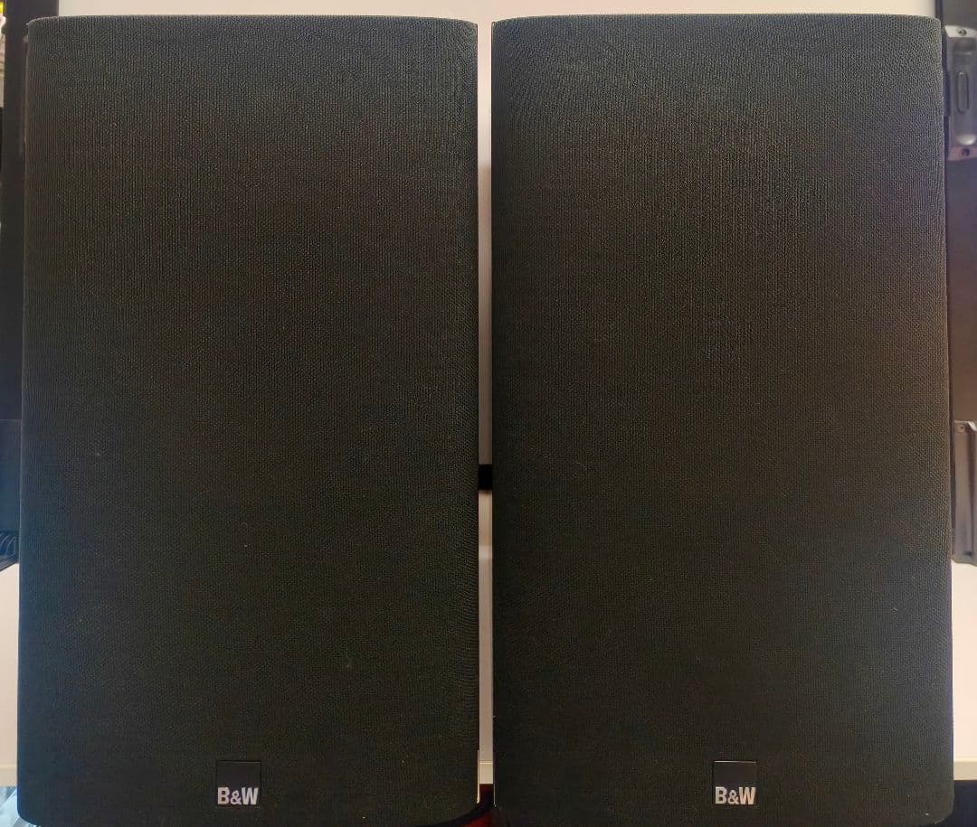 Bowers & Wilkins 685 ブックシェルフスピーカー