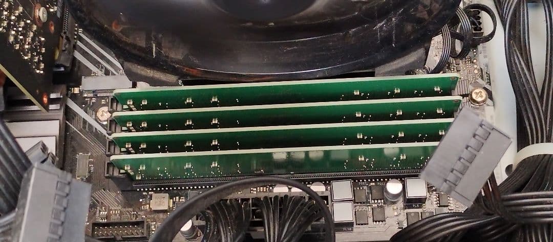MICRON DDR4-3200 32GB(8GB×4枚）PC4 メモリ