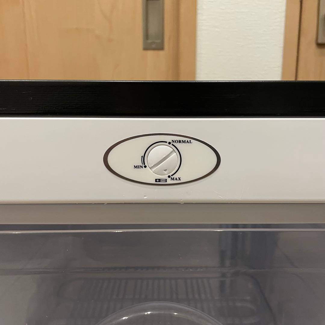 マクスゼン 60L 1ドア 前開き冷凍庫 右開き JF060HM01WH 23年