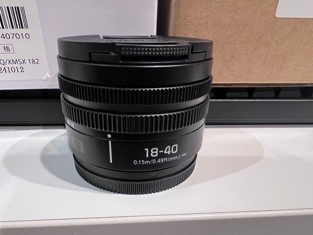 LUMIX 18-40mm F4.5-6.3 (S-R1840) Lマウント