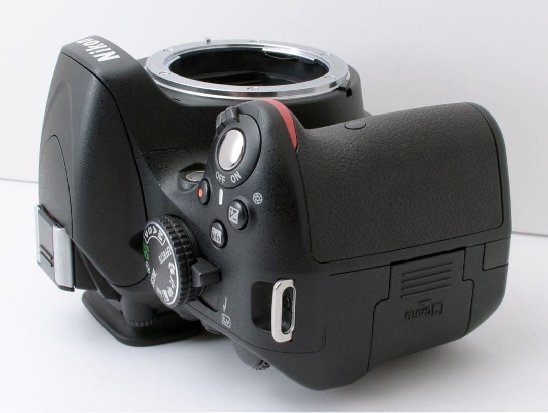 S数100回未満！Nikon D5100★初心者向け★転送OK★普段使いに最適