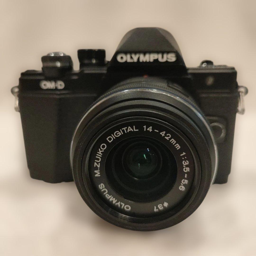 OLYMPUS OM-D E-M10 Mark II 14-42mm【美品】