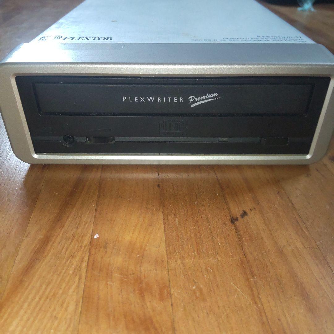 プレクスター Premium-U PX-W5232TU プレクスター、“最終完成形”を目指したCD-RWドライブ