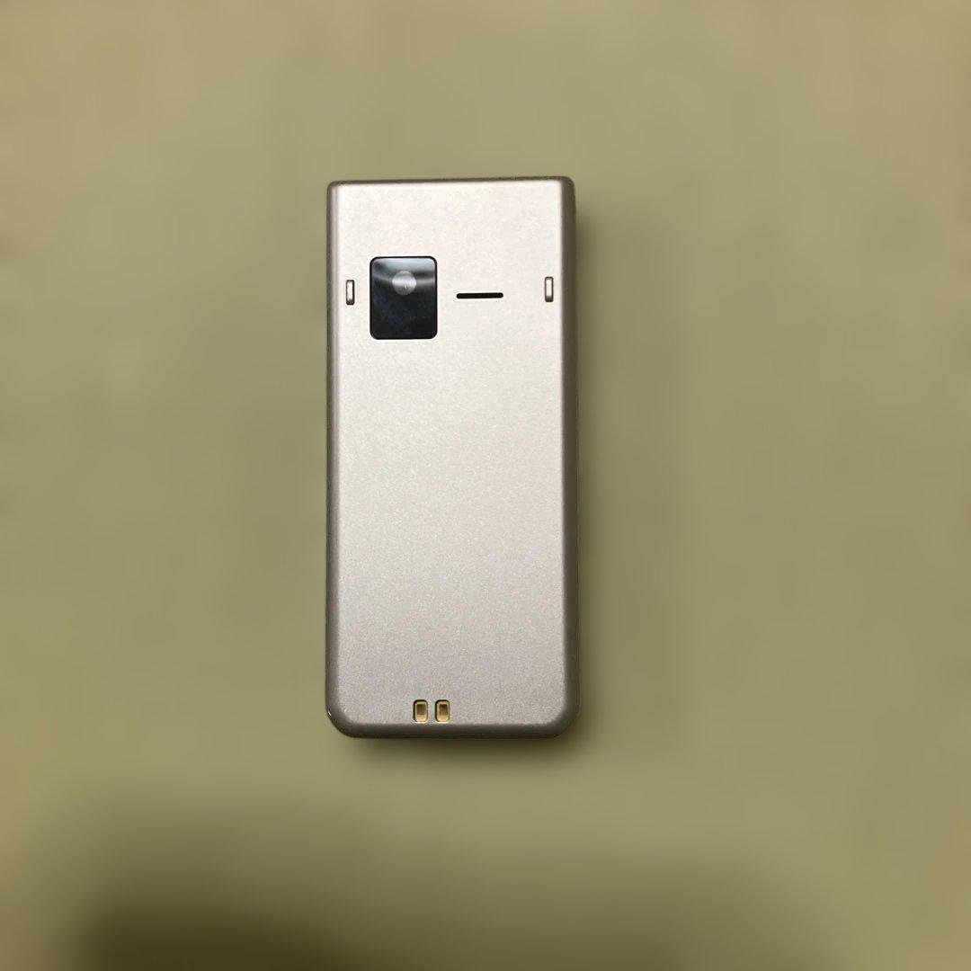 docomo arrowsF-41C ベーシックゴールド折りたたみ携帯電話