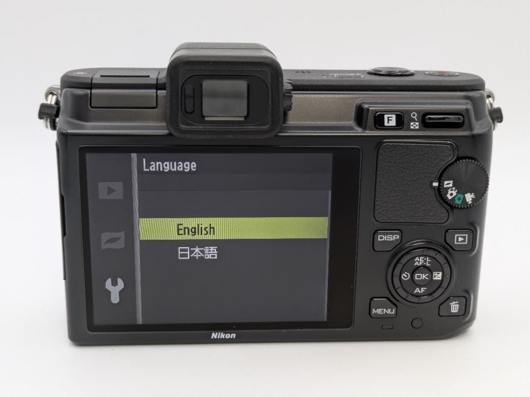 Nikon 1 V1 ミラーレスカメラ 本体と付属品