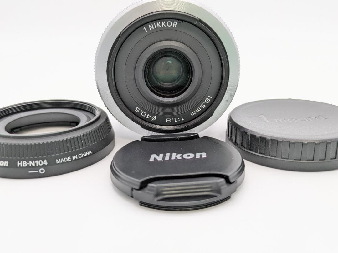 Nikon 1 V1 ミラーレスカメラ 本体と付属品