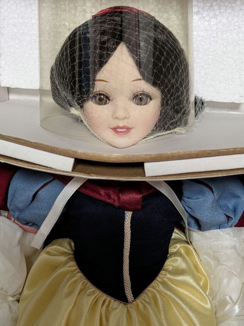 新品未使用】ビスクドール ディズニープリンセス 白雪姫 Sekiguchi