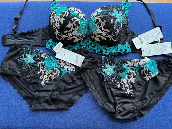 サルート【深海の宮殿】24グループ 3点set✩.*˚