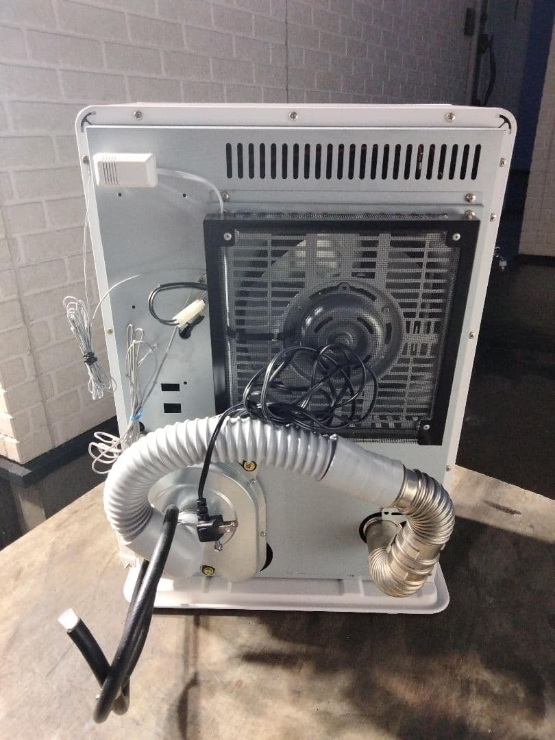 札幌発サンポットFF温風石油ストーブ品番「FF‐4210TL」2017年式中古