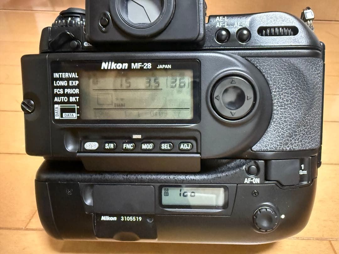 【美品】Nikon F5 +(MF-28)一眼レフカメラ