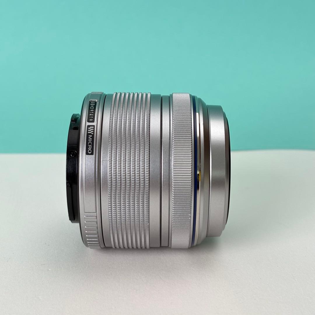 オリンパス 標準ズーム M.ZUIKO 14-42mm 3.5-5.6 II R