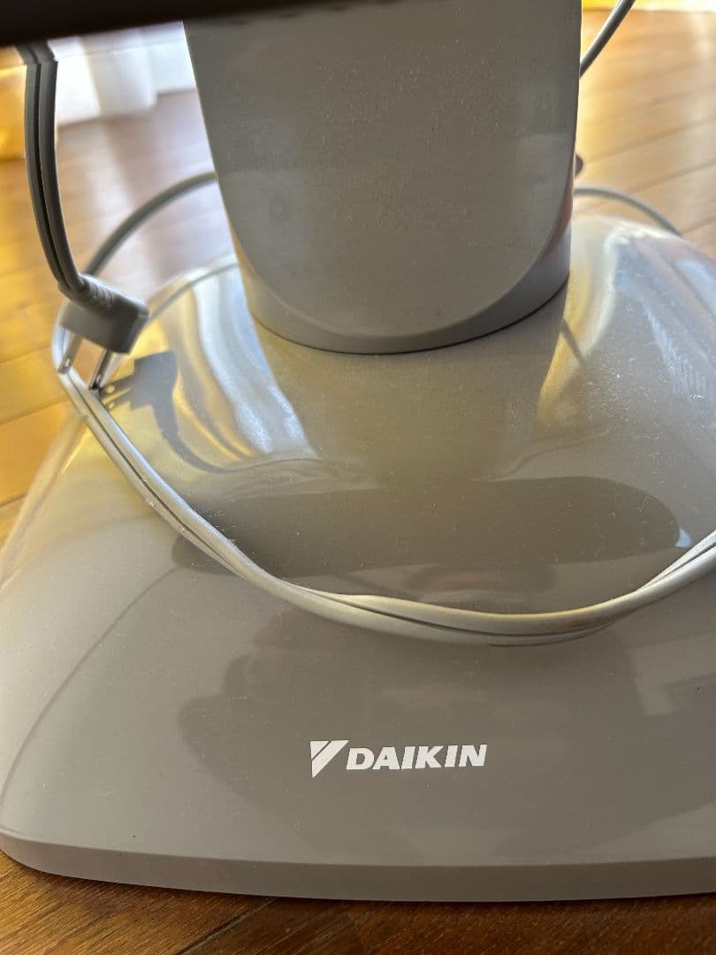 【DAIKIN ダイキン セラムヒート 遠赤外線暖房機】