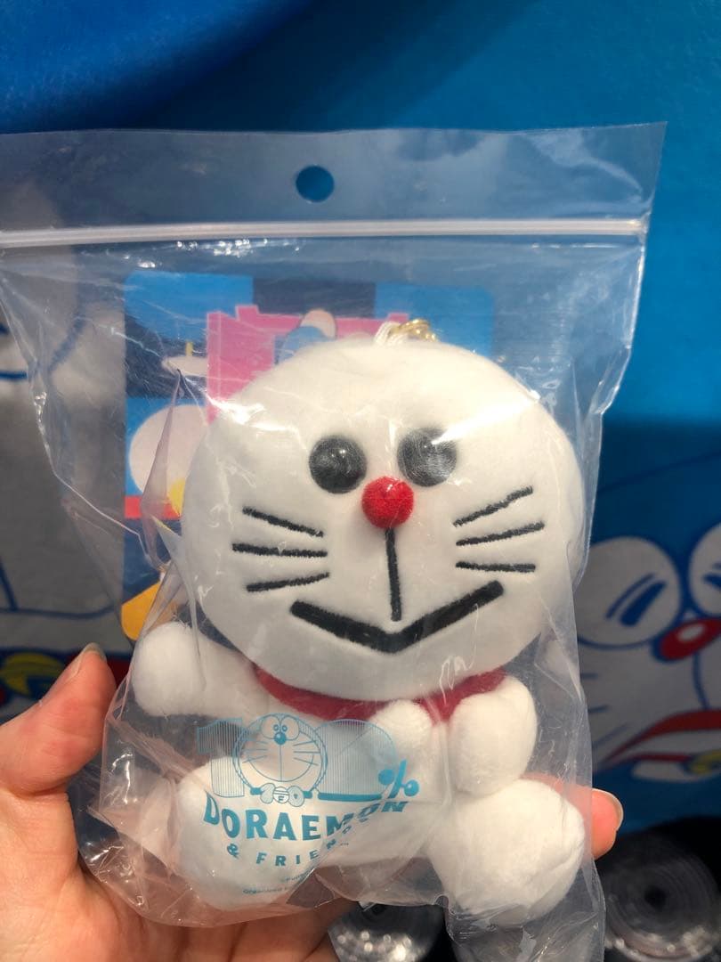 上海限定】ドラえもん雪だるまキーホルダーDORAEMON&FRIENDSグッズ
