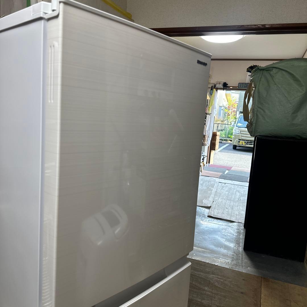 シャープ 冷蔵庫 SJ-D15G-W 152L 2021年製. 美品