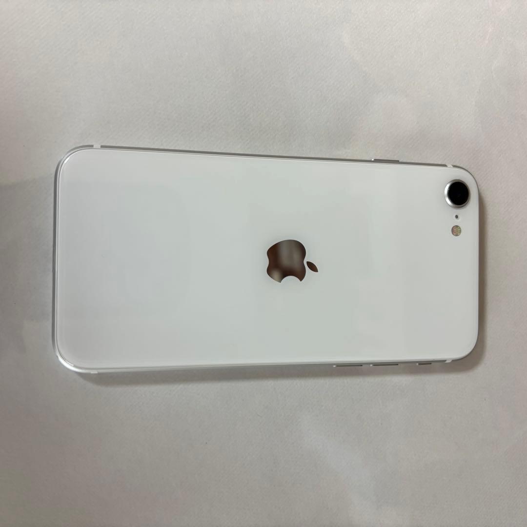 iPhone SE ホワイト ジャンク品 頻繁再起動 - メルカリ