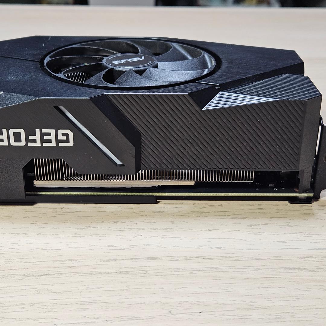 ASUS Geforce RTX2070 グラフィックボード