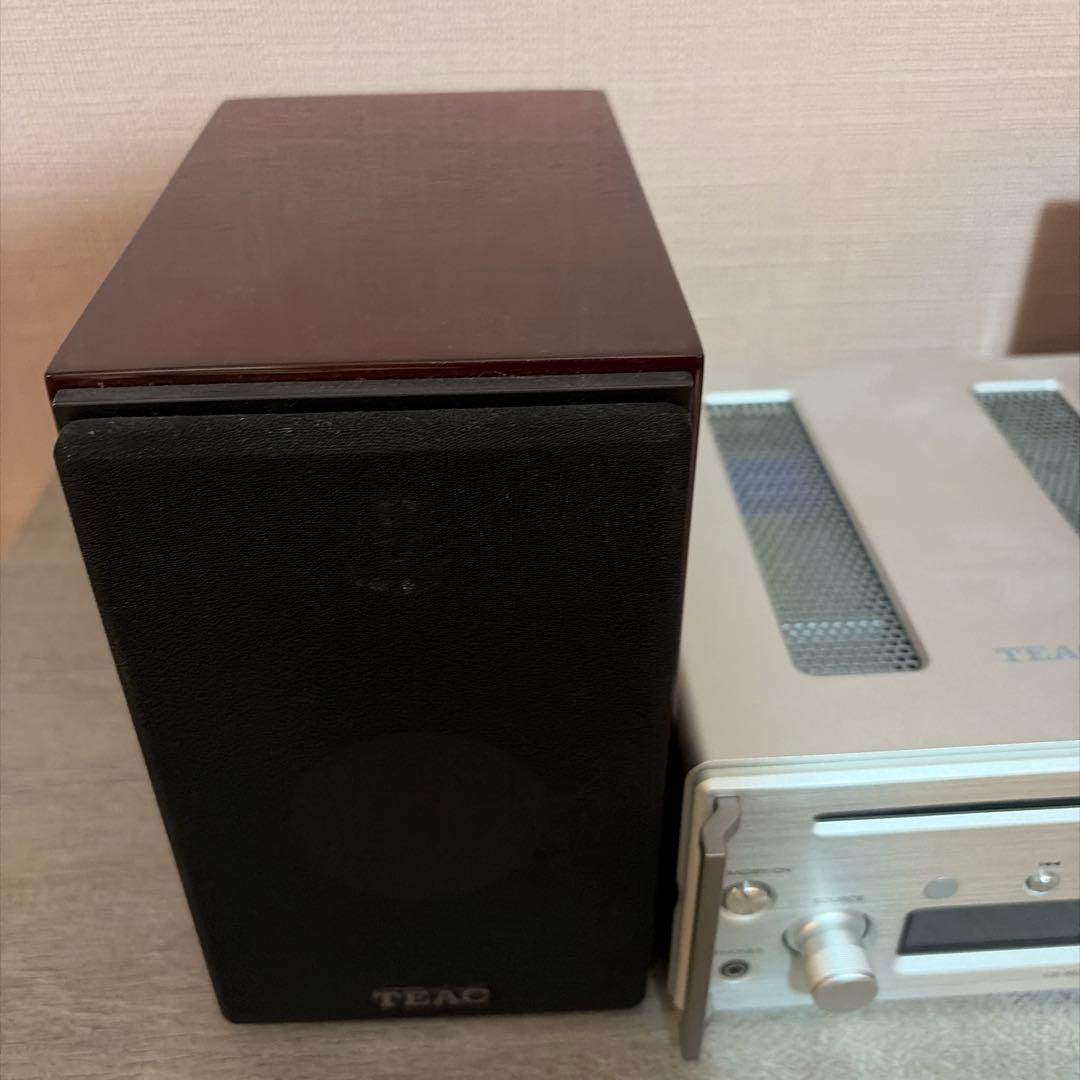 ラジオ・コンポ TEAC CD RECEIVER CR-H101