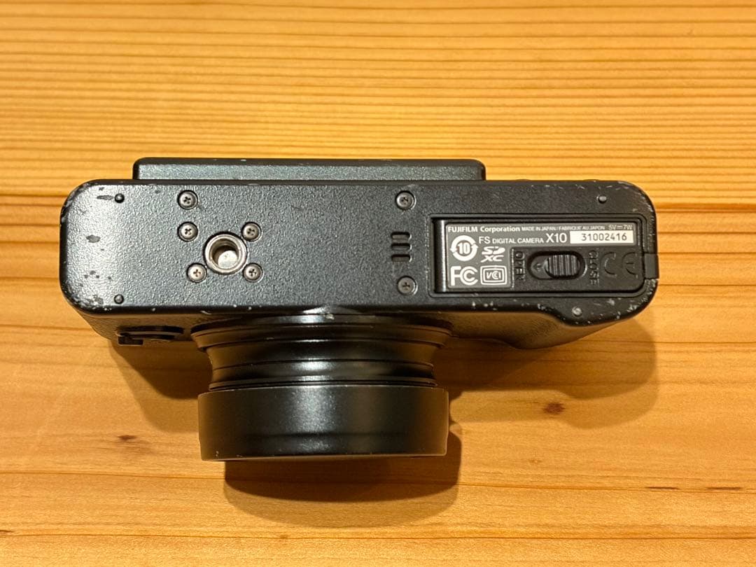 Fujifilm オールドコンデジ　X10