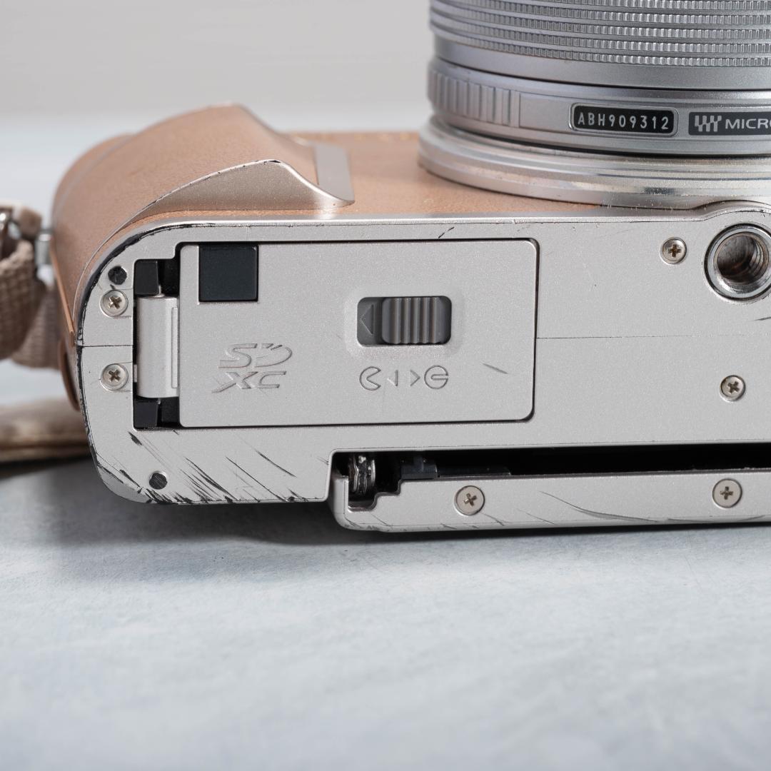 OLYMPUS PEN E-PL9 レンズキット スマホ転送OK