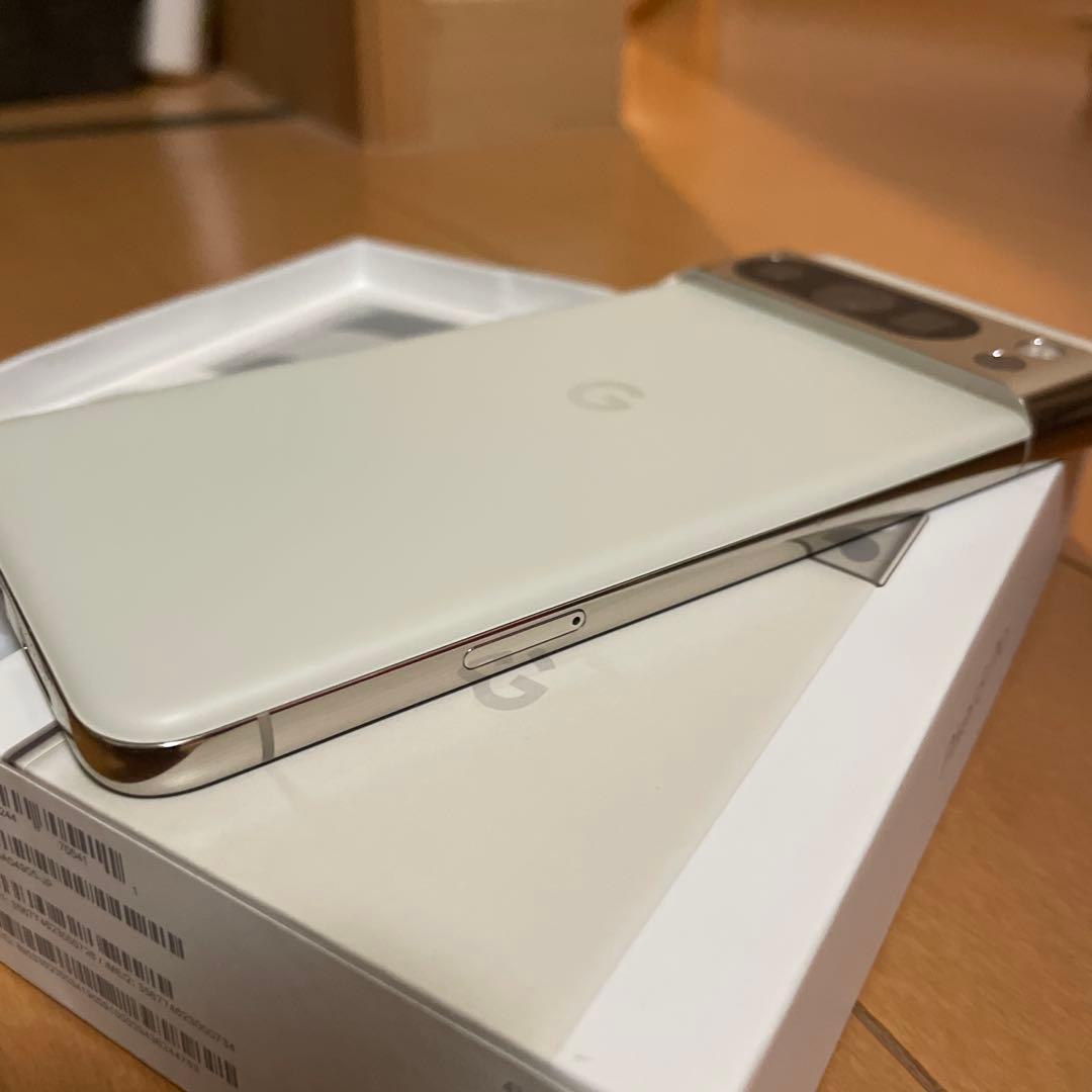 ブルリ様Pixel8 Pro 256GB Porcelain SIMフリー