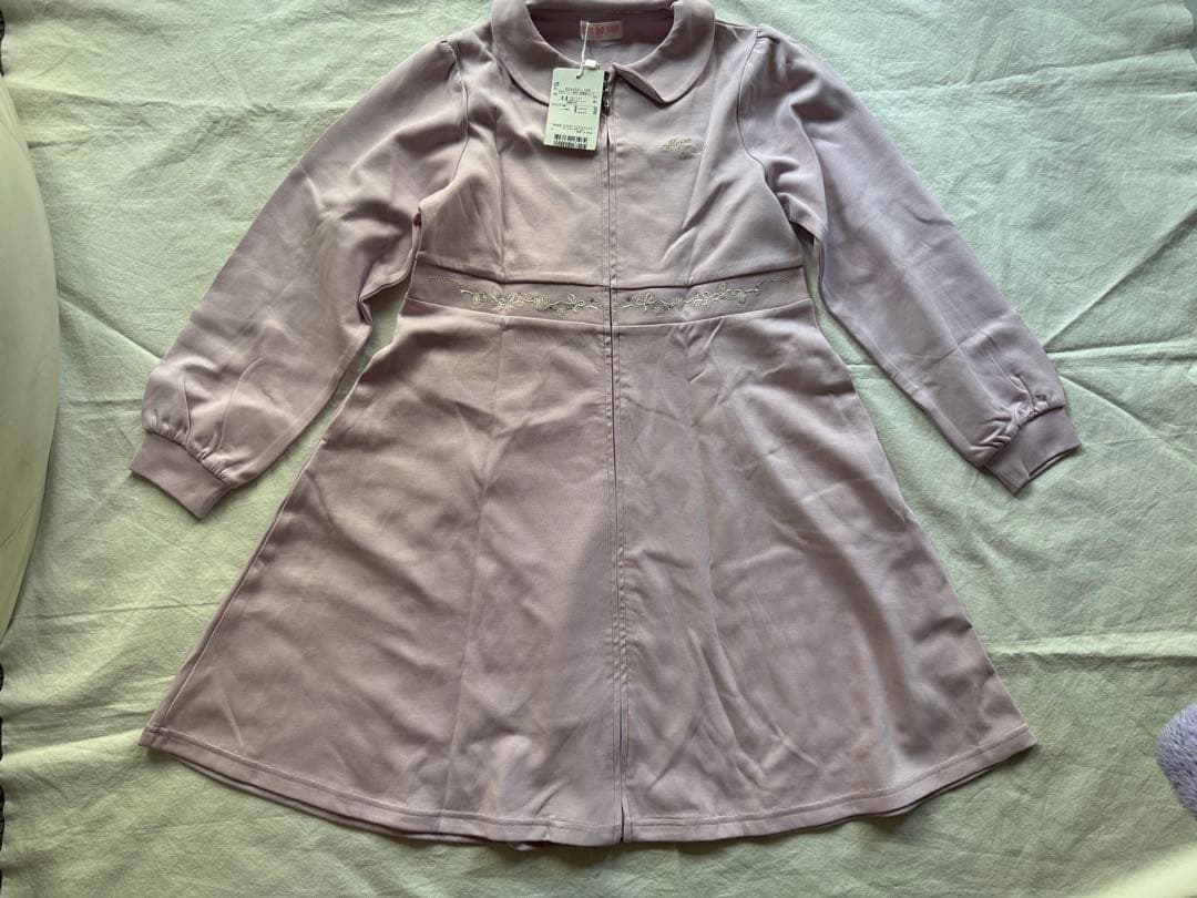 【新品未使用】mezzo pianoジップワンピース 140cm chacott mezzo piano メゾピアノ(mezzo piano)バレエリボン刺しゅう衿つき