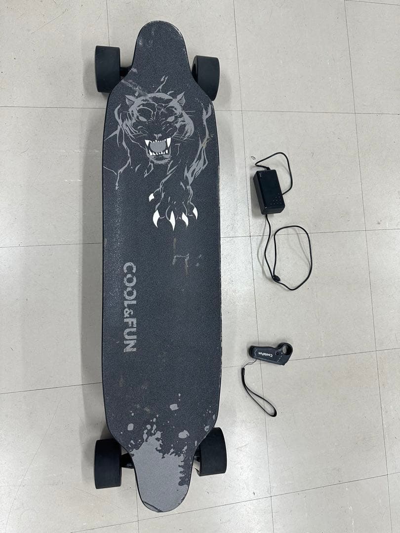COOL&FUN 電動スケートボード - メルカリ