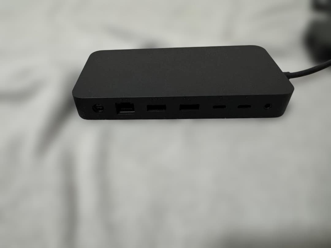 Surface Thunderbolt4 ドッキングステーション