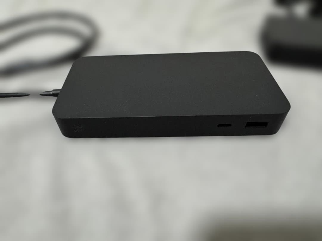 Surface Thunderbolt4 ドッキングステーション