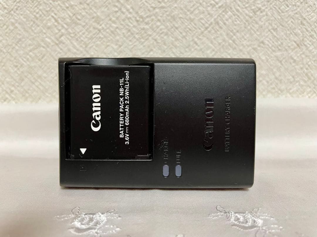 【極美品】Canon IXY 420F コンパクトデジタルカメラ　ブラック