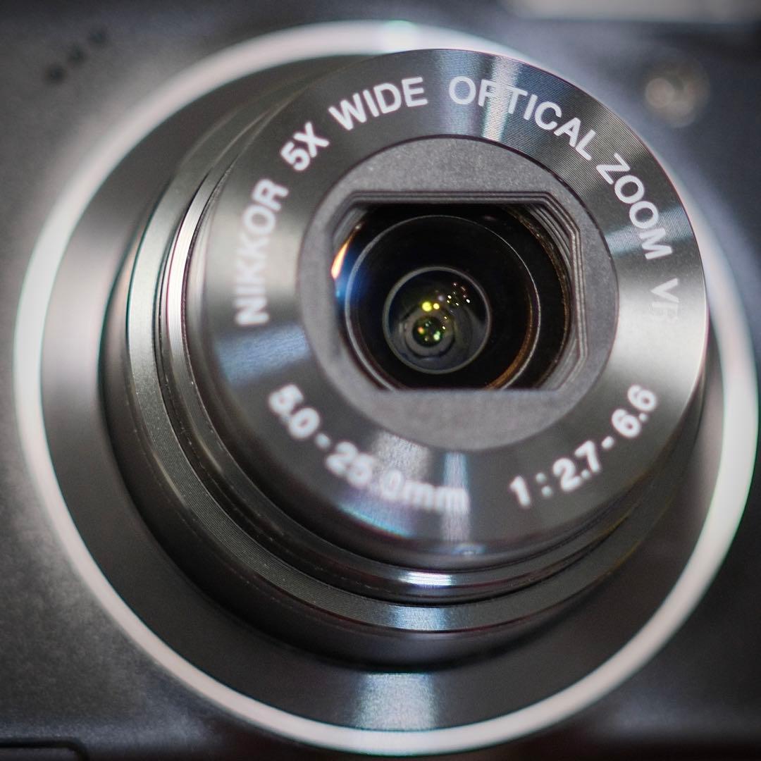 新品同様 名機動作品 平成レトロ CCD Nikon COOLPIX S5100