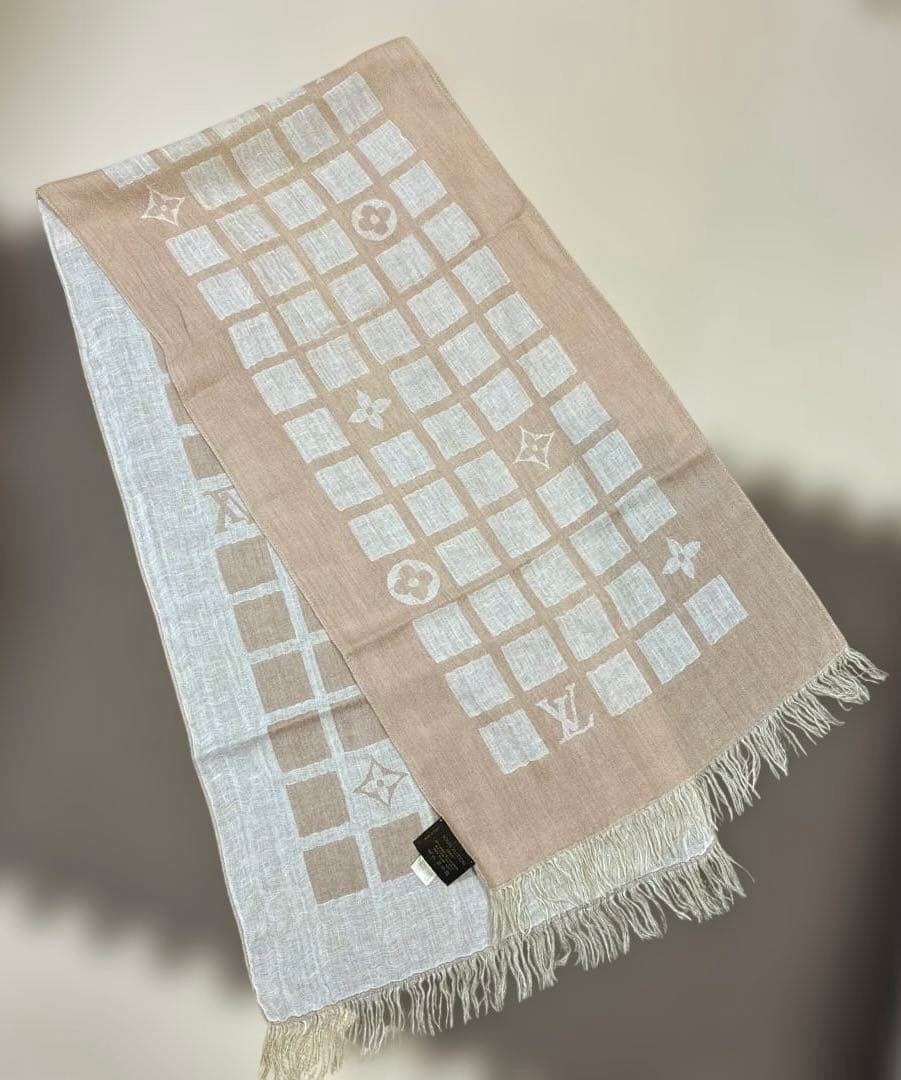 金土日お値下げ！ルイヴィトン　リネンとカシミヤ混紡ストール ロゴ刺繍カシミヤストール(マフラー・ストール・スカーフ)｜MACKINTOSH
