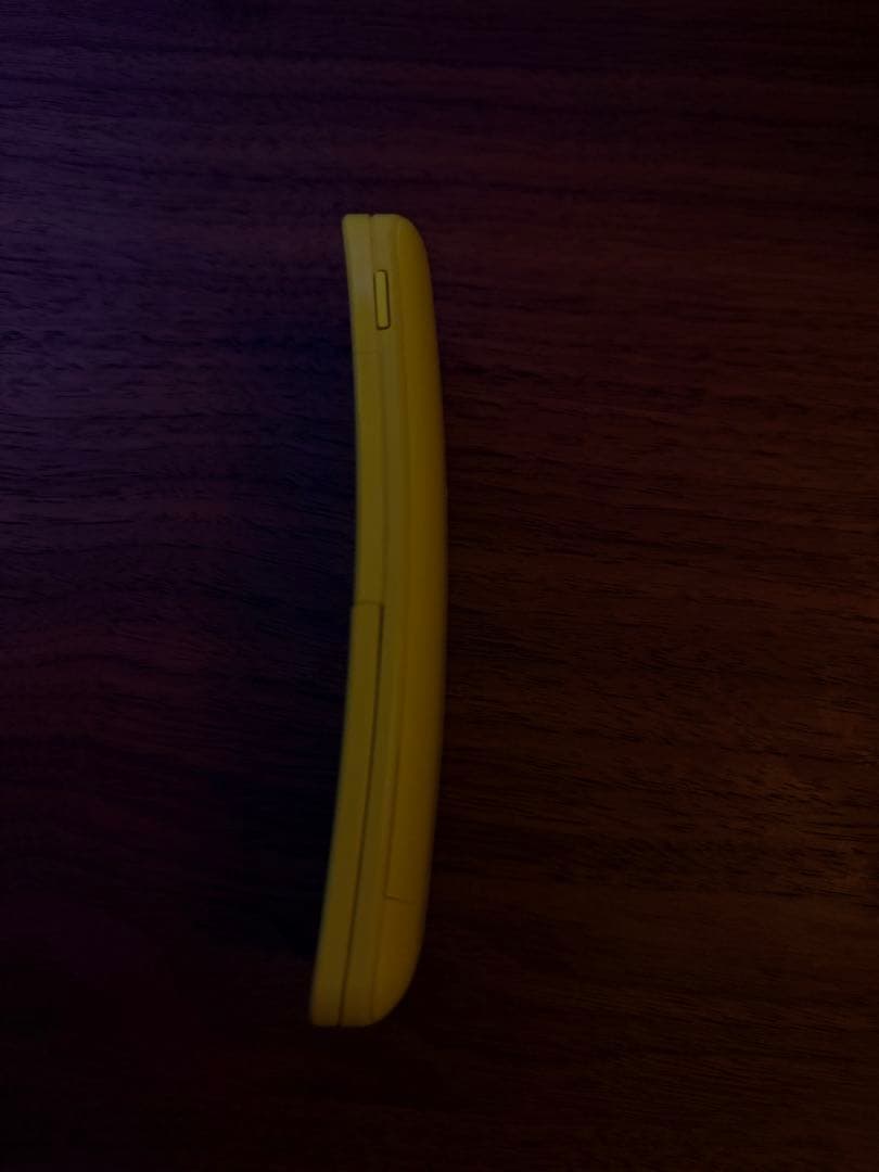 Nokia 8110 4G バナナフォン　 simフリー
