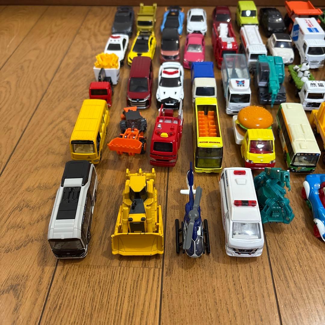 まとめ売り】トミカ50台セット - メルカリ