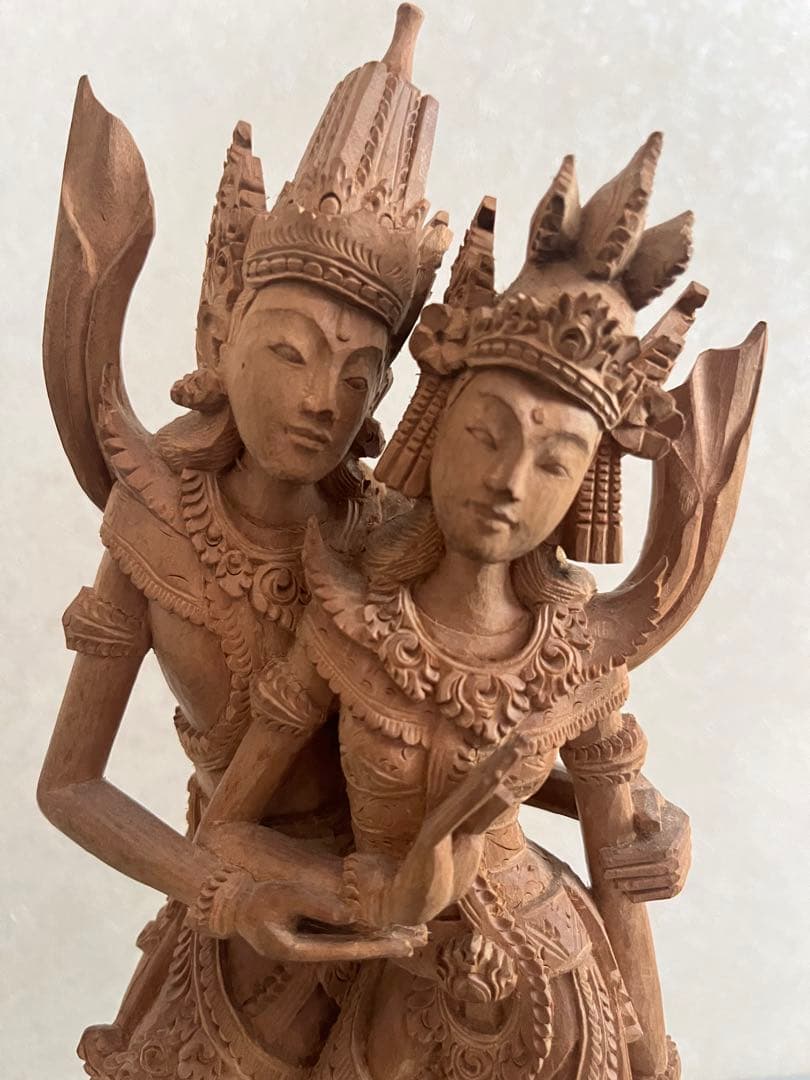 バリ島　木彫　白檀？ バリ島雑貨 木彫り ガルーダ（白檀）