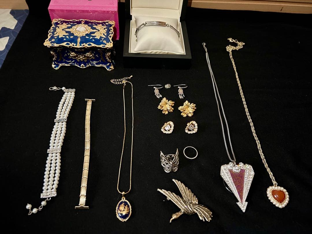 生前整理 遺品整理 刻印がありアクセサリーセット - メルカリ