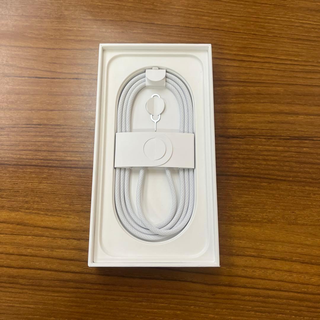 iPhone16e　128GB ブラック　未使用品