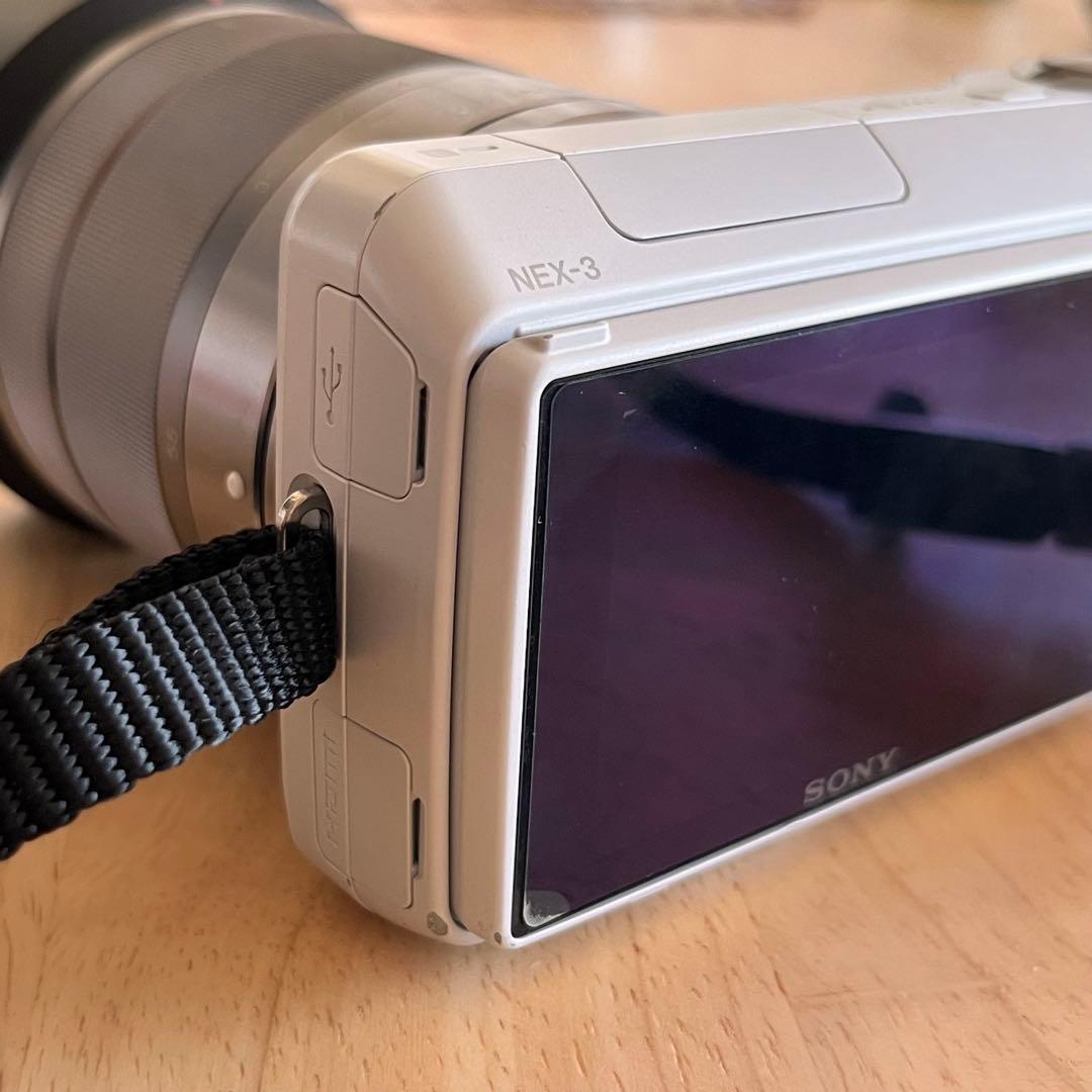【ピンクの猫】SONY NEX-3 18-55mm F3.5-5.6