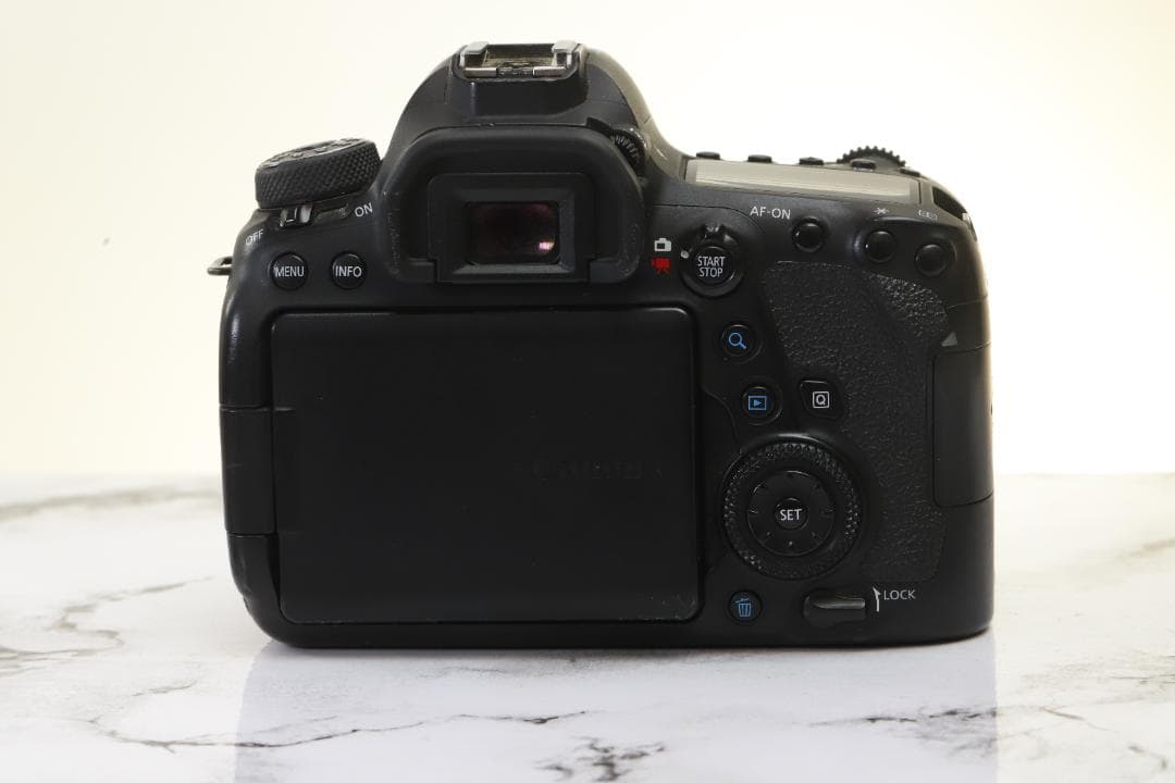 Canon 6d Mark II　ボディー