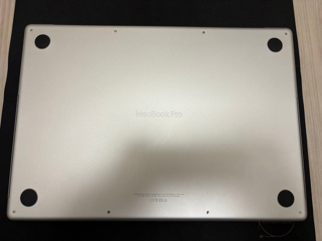 Apple MacBook Pro 16インチ