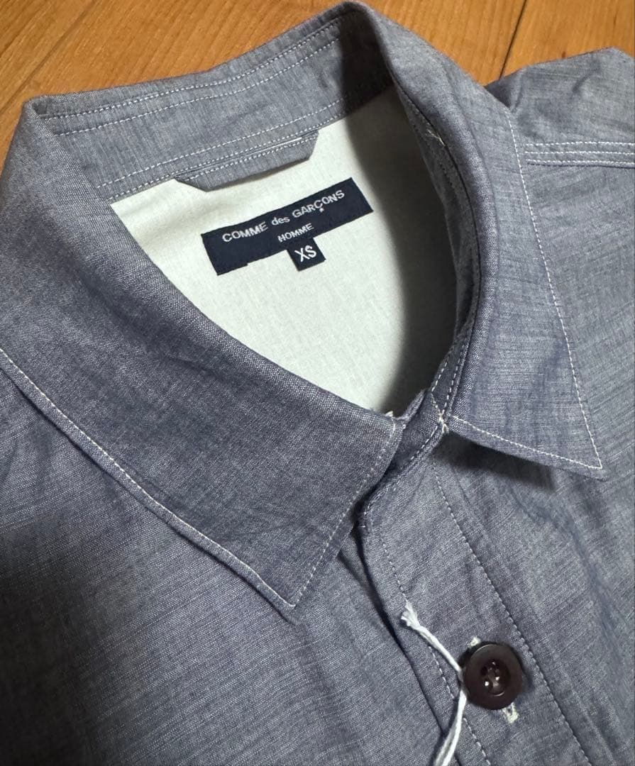 COMME des GARÇONS HOMME ロゴネームプリント グレーシャツ