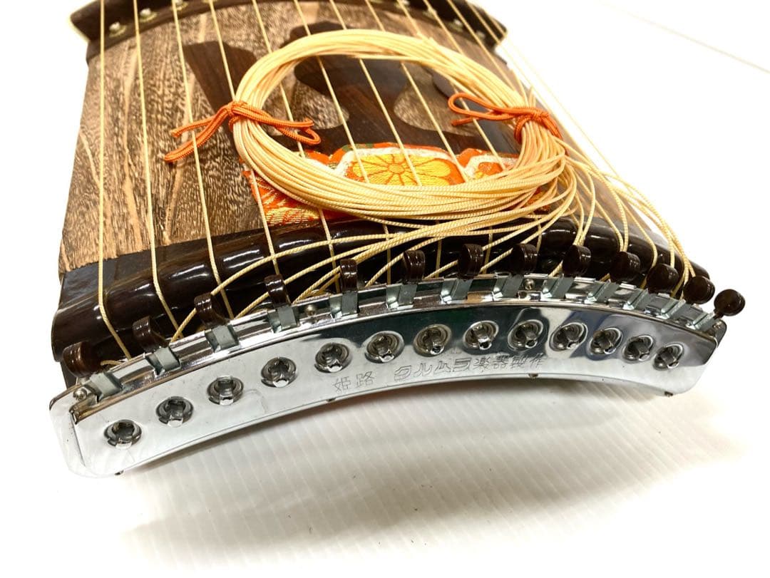 ◇和琴◇13弦 琴 全長183cm 琴柱／琴爪／口前カバー／丸袋付き