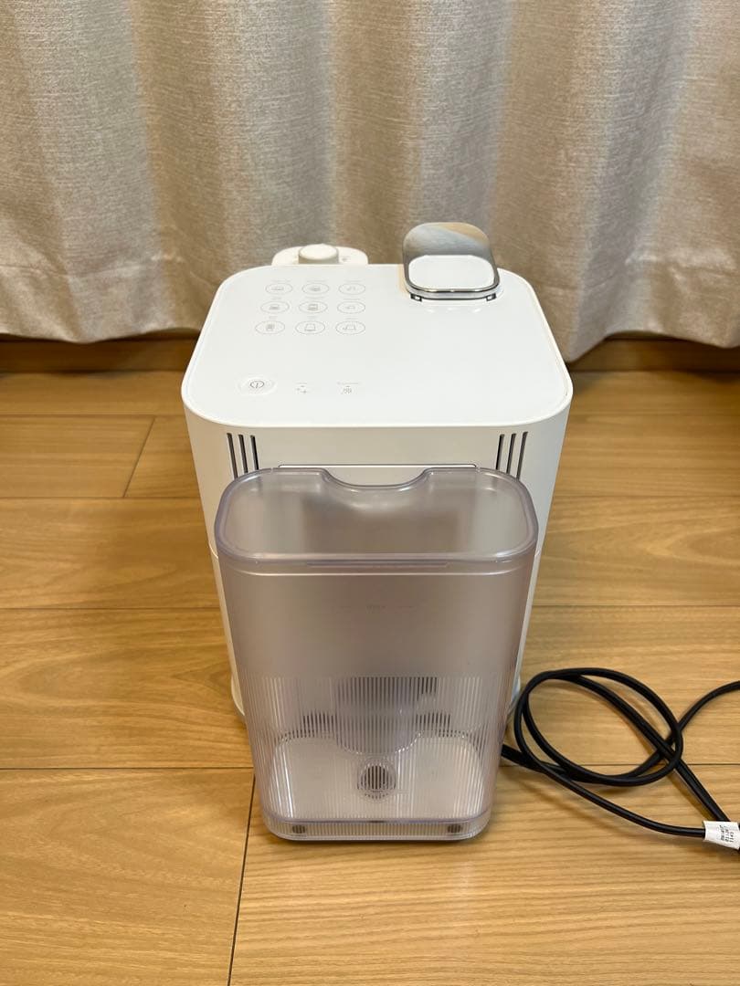 美品】ネスプレッソ グランラティシマ F531 コーヒーメーカー ホワイト