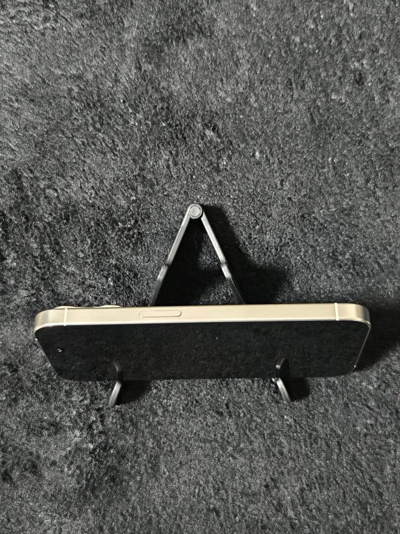 iPhone 15 Pro 128gb ホワイトチタニウム 充電器付き