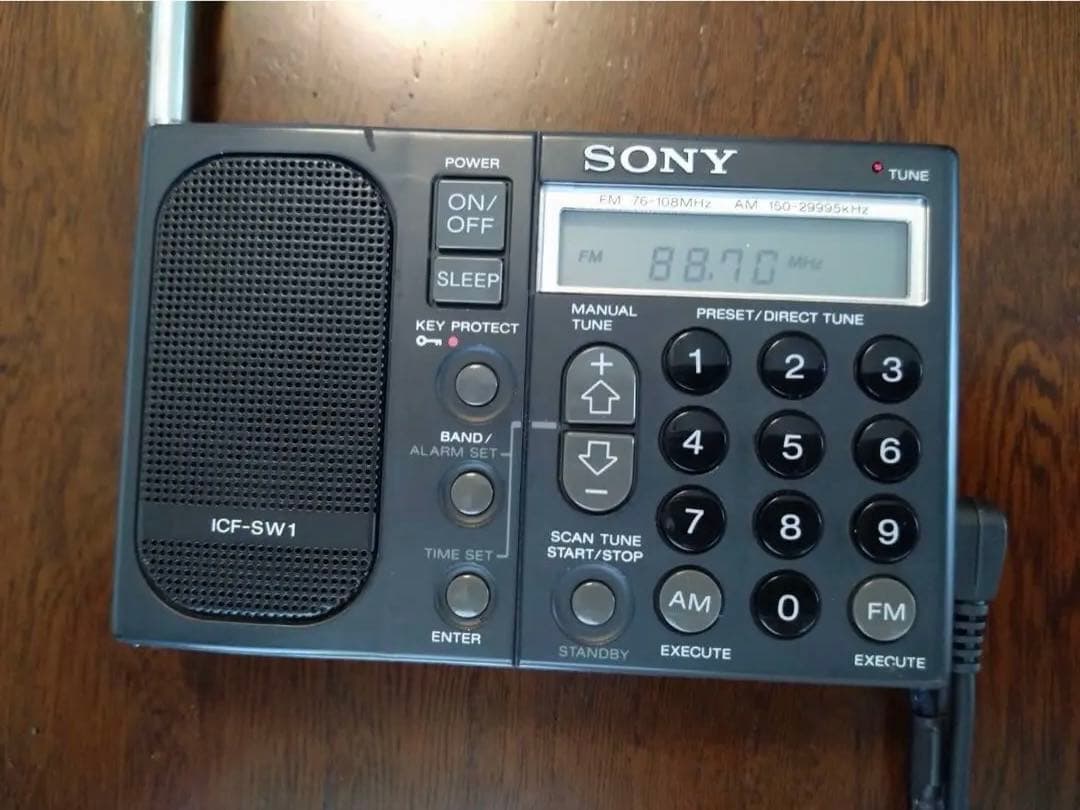 d*3様 SONY ICF-SW1S ラジオチューナー